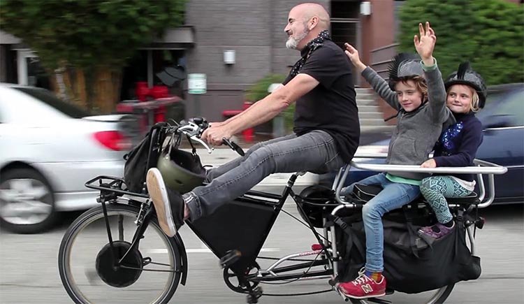 You will need even more range on your electric bike if you are transporting two children!