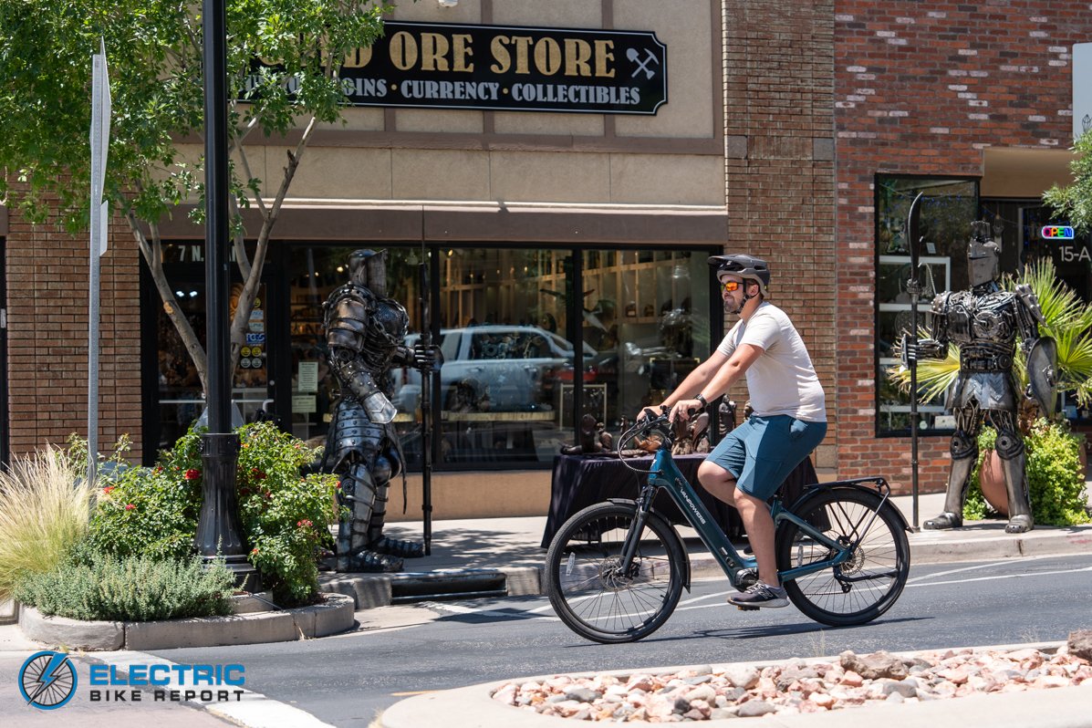 Vanpowers UrbanGlide Ultra cruising