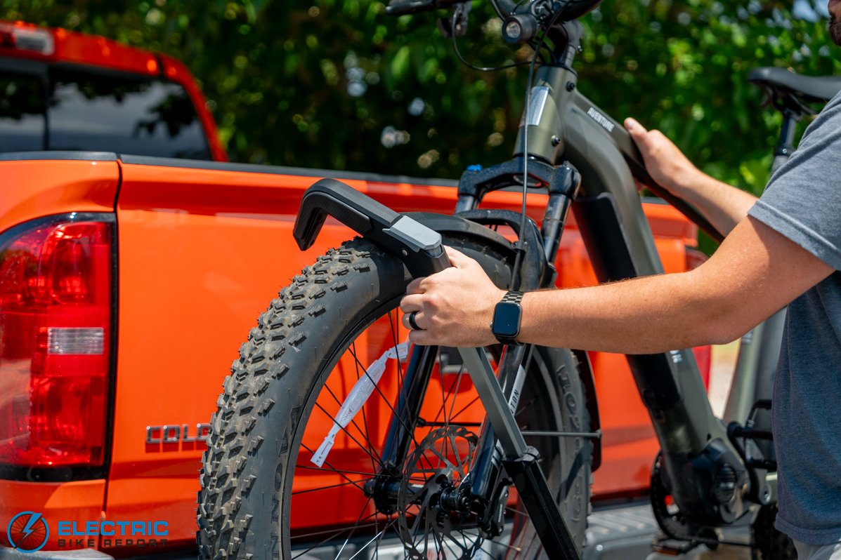 Saris Edge 2-Bike Hitch Rack Review